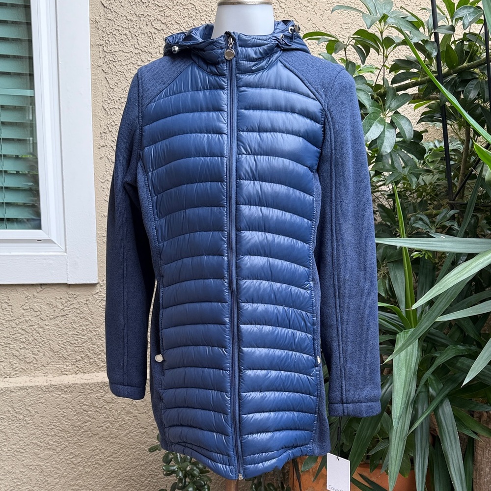 New Calvin Klein Navy Lightweight Premium Down Jacket with Hood and Pockets